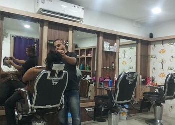 Refresh-gents-saloon-Beauty-parlour-Balangir-Odisha-2