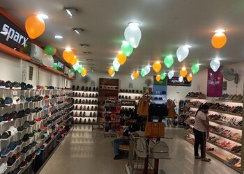 Relaxo-footwear-Shoe-store-Amritsar-Punjab-2