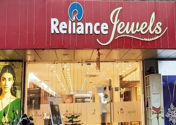 Reliance-jewels-Jewellery-shops-College-square-cuttack-Odisha-1