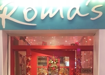 Romas-cafe-diner-Cafes-Varanasi-Uttar-pradesh-1