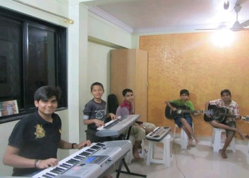 Saregamma-music-institute-Music-schools-Pune-Maharashtra-3