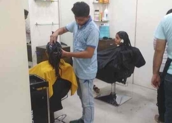 Savitri-unisex-salon-Beauty-parlour-Anand-Gujarat-1