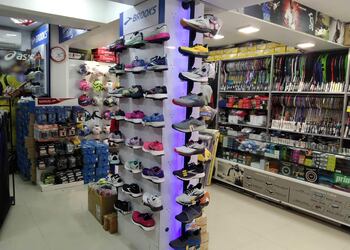 Selection-centre-sports-Sports-shops-Borivali-mumbai-Maharashtra-2