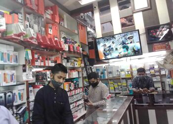 Sgs-communication-Mobile-stores-Sector-43-chandigarh-Chandigarh-2