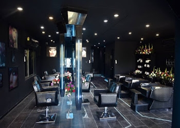 Shades-of-blackk-spalon-Beauty-parlour-Ambawadi-ahmedabad-Gujarat-2