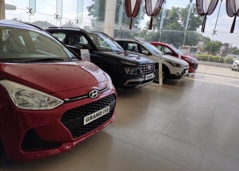 Shah-hyundai-Car-dealer-Gulbarga-kalaburagi-Karnataka-3