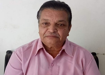 Shastri-bhalchandra-d-pathak-Vastu-consultant-Alkapuri-vadodara-Gujarat-1