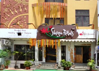 Shiga-petals-Flower-shops-Erode-Tamil-nadu-1