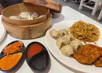 Shuffle-momos-Pure-vegetarian-restaurants-Gangtok-Sikkim-2