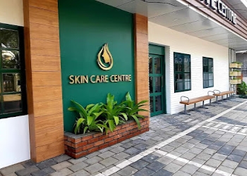 Skin-care-centre-hair-transplantation-centre-Dermatologist-doctors-Malappuram-Kerala-2