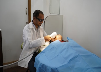 Skinsparsh-skin-hair-laser-clinic-Dermatologist-doctors-Osmanpura-aurangabad-Maharashtra-2