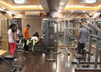 Squat-the-fitness-studio-Gym-Midnapore-West-bengal-2