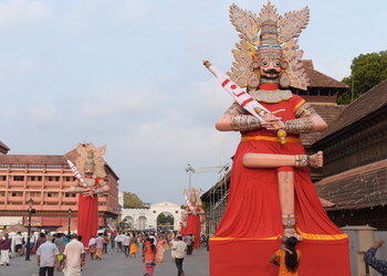 Sree-padmanabhaswamy-temple-Temples-Thiruvananthapuram-Kerala-2