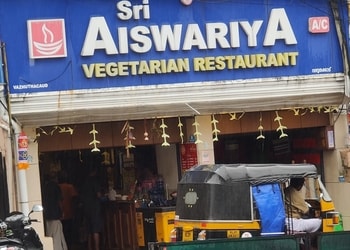 Sri-aiswariya-vegetarian-restaurant-Pure-vegetarian-restaurants-Thiruvananthapuram-Kerala-1