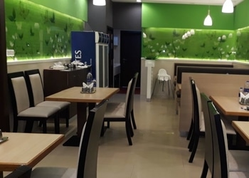 Sri-aiswariya-vegetarian-restaurant-Pure-vegetarian-restaurants-Thiruvananthapuram-Kerala-3