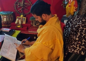 Sri-chakrasiddhi-jyothishyalayam-Astrologers-Vijayawada-Andhra-pradesh-3