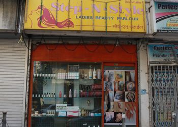 Step-n-style-Beauty-parlour-Dadar-mumbai-Maharashtra-1