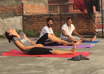 Sunrise-yoga-with-ayush-Yoga-classes-Varanasi-Uttar-pradesh-1