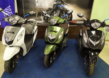 Suvega-yamaha-Motorcycle-dealers-Bhopal-junction-bhopal-Madhya-pradesh-2