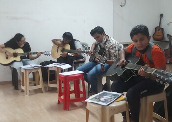 Swar-sadhana-music-classes-Guitar-classes-Deolali-nashik-Maharashtra-2