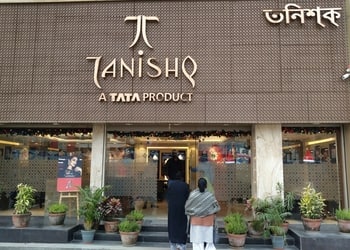 Tanishq-jewellery-Jewellery-shops-Dum-dum-kolkata-West-bengal-1