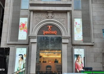 Tanishq-jewellery-Jewellery-shops-Srinagar-Jammu-and-kashmir-1