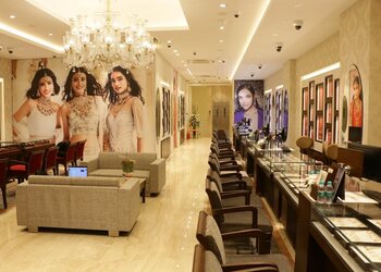 Tanishq-jewellery-Jewellery-shops-Versova-mumbai-Maharashtra-2