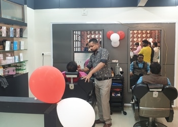 The-big-boss-family-hair-saloon-Beauty-parlour-Nadiad-Gujarat-2