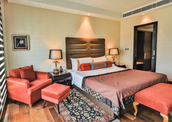 The-lalit-5-star-hotels-Jaipur-Rajasthan-2