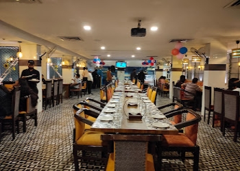 The-posh-pouf-family-restaurant-Pure-vegetarian-restaurants-Charbagh-lucknow-Uttar-pradesh-1