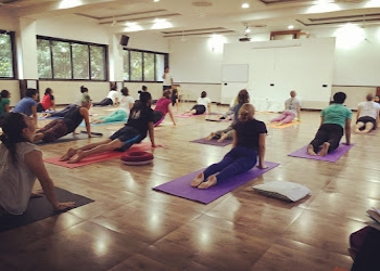 The-yoga-institute-global-headquarters-santacruz-east-Yoga-classes-Khar-mumbai-Maharashtra-2