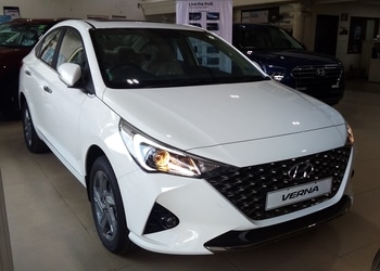 Tirupati-hyundai-Car-dealer-Kanpur-Uttar-pradesh-3