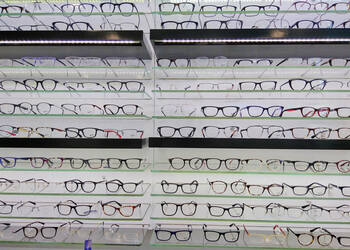 Titan-eye-Opticals-Civil-lines-nagpur-Maharashtra-3