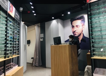 Titan-eyeplus-Opticals-Bannadevi-aligarh-Uttar-pradesh-2