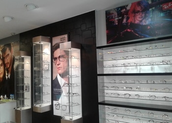 Titan-eyeplus-Opticals-Bhubaneswar-Odisha-3