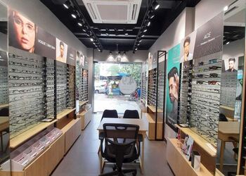 Titan-eyeplus-Opticals-Vasai-virar-Maharashtra-2