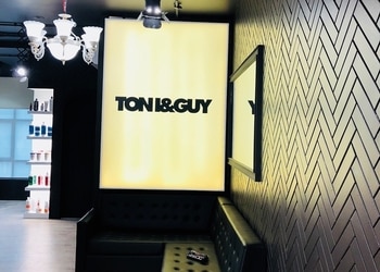 Toni-guy-essentials-salon-Beauty-parlour-Hubballi-dharwad-Karnataka-2