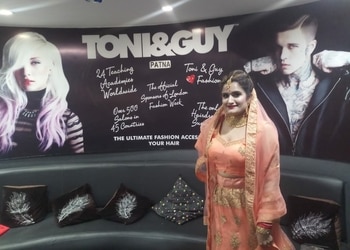 Toniguy-Beauty-parlour-Ashok-rajpath-patna-Bihar-1