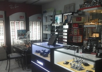 Topcon-eye-jewels-Opticals-Sigra-varanasi-Uttar-pradesh-2