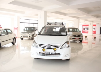 Topsel-toyota-Car-dealer-Siliguri-junction-siliguri-West-bengal-3