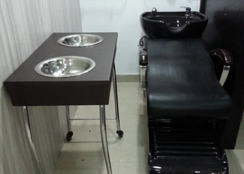 Touchh-ladies-beauty-studio-Beauty-parlour-Charminar-hyderabad-Telangana-3