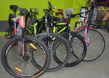 Track-trail-vivek-cycle-stores-Bicycle-store-Chikhalwadi-nanded-Maharashtra-3