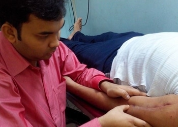 Triage-physiotherapy-and-rehabilitation-centre-Physiotherapists-Sevoke-siliguri-West-bengal-3