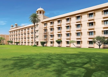 Trident-hotel-5-star-hotels-Jaipur-Rajasthan-2