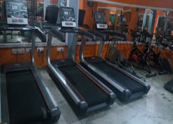 Universal-gym-fitness-studio-Gym-Bani-park-jaipur-Rajasthan-2