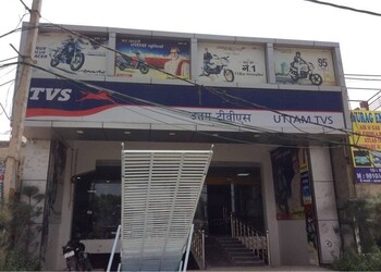 Uttam-automobiles-Motorcycle-dealers-Faridabad-Haryana-1