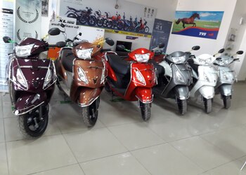 Uttam-automobiles-Motorcycle-dealers-Faridabad-Haryana-3