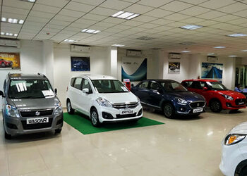 Varun-motors-Car-dealer-Autonagar-vijayawada-Andhra-pradesh-2