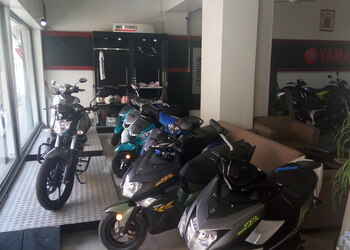 Vicas-yamaha-Motorcycle-dealers-Rajkot-Gujarat-3