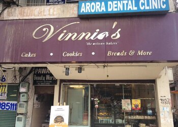 Vinnies-the-artisan-bakers-Cake-shops-Chandigarh-Chandigarh-1